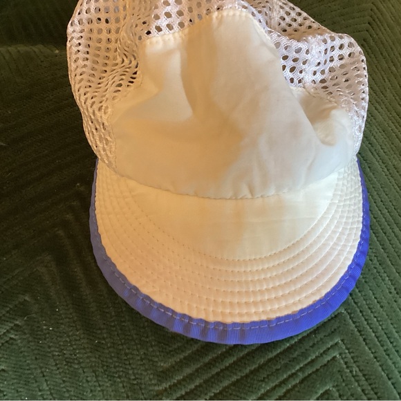 Vintage Patagonia Duckbill Med. Running Hat White/Blue duck bill - Picture 2 of 10